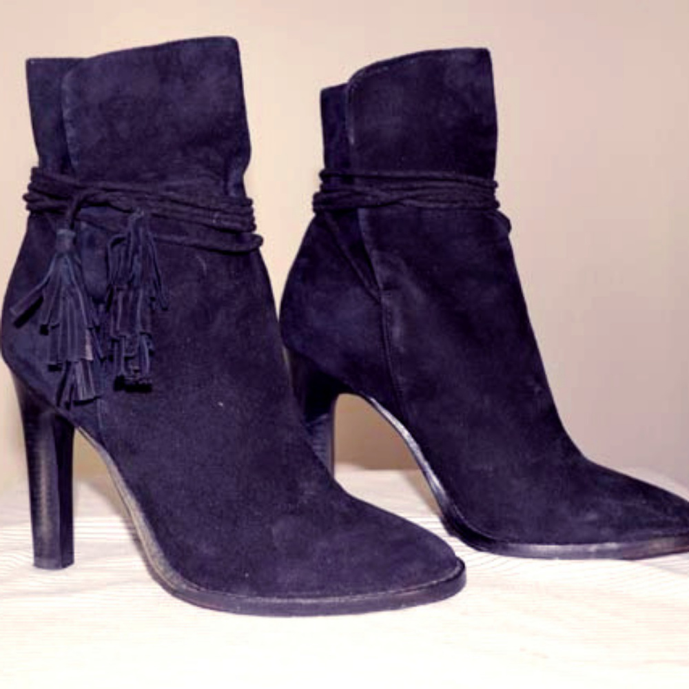 Joie Suade Tie Booties in Black